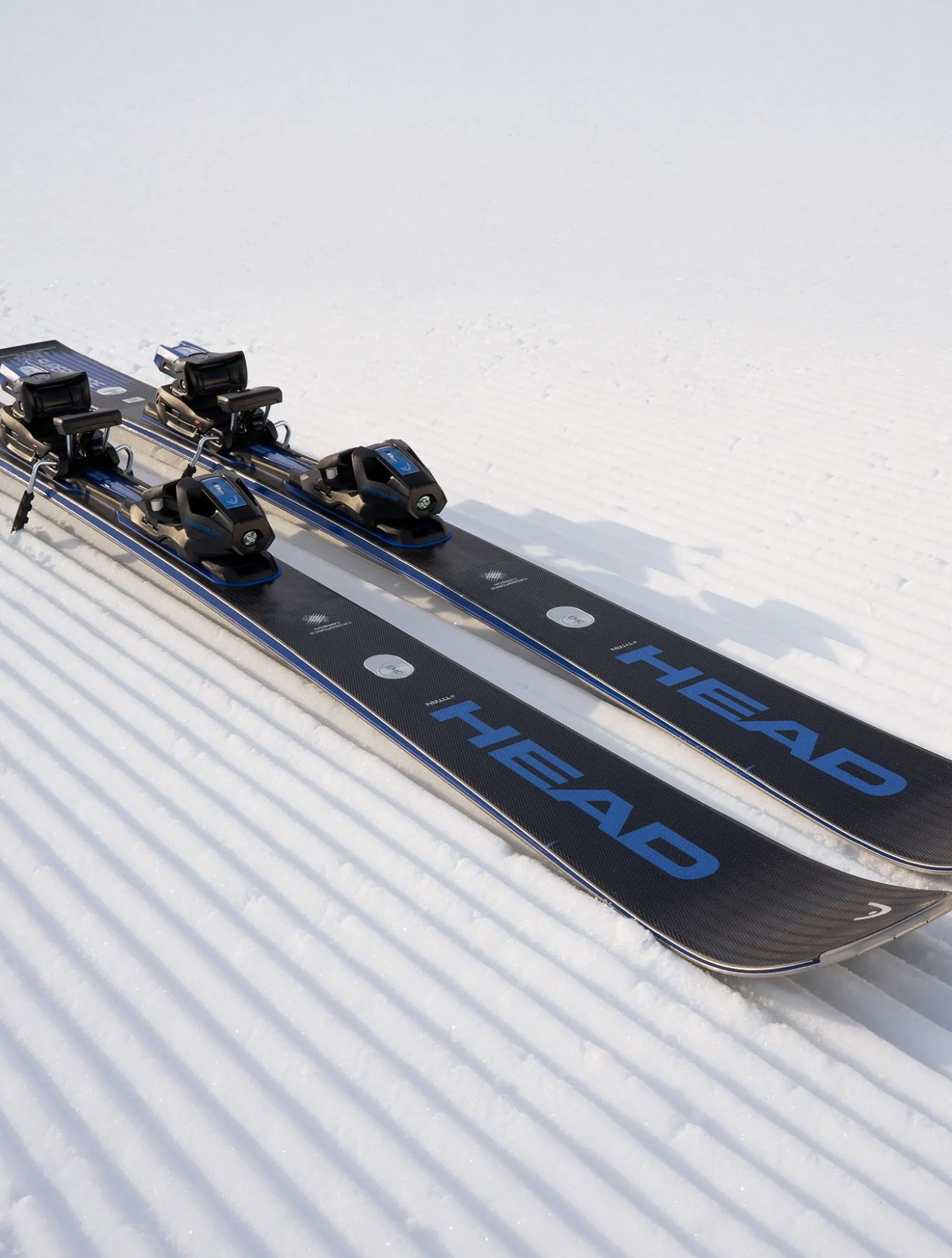 Supershape E-Titan SW + Protector Evo PR 13 GW ski's unisex